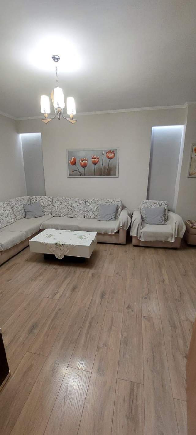 Tirane, jepet me qera apartament 3+1+BLK Kati 5, 95 m² 40.000 Leke (rruga Besim Alla)