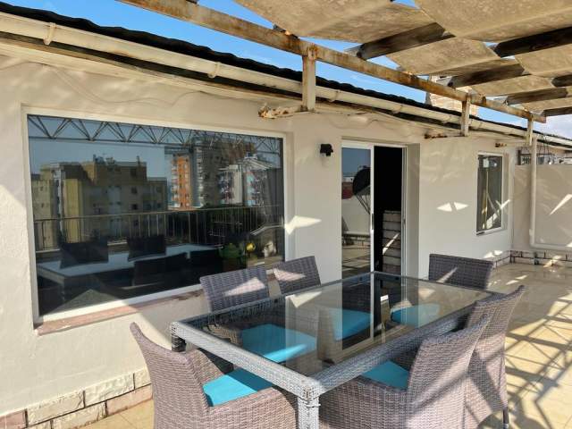 Durres, shitet Penthouse 2+1 Kati 5, 129 m² 100.000 Euro ne Rrugen Pavarsia