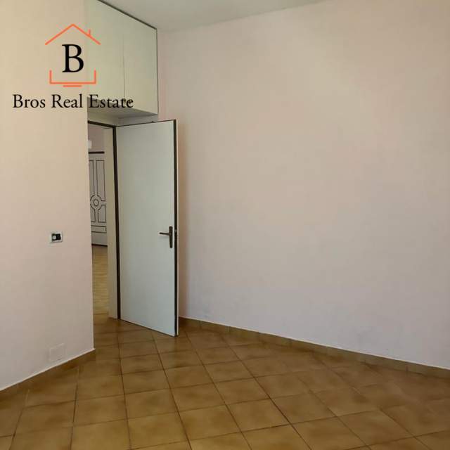 Tirane, jepet me qera apartament 2+1+BLK Kati 3, 90 m² 500 Euro (Kristali)