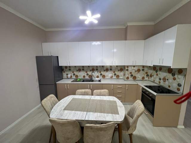 Tirane, jepet me qera apartament 2+1+A+BLK Kati 2, 100 m² 550 Euro (Porcelan, TV KLAN)