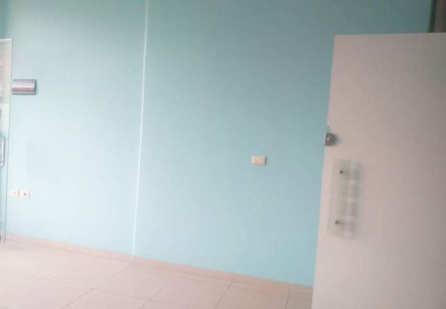 Tirane, jepet me qera ambjent biznesi 27 m² 25.000 Leke