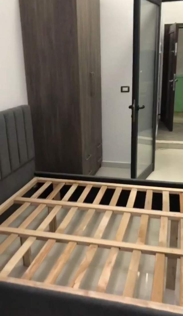 Tirane, jepet me qera garsonier 1+1 Kati 1, 30 m² 28.000 Leke (prane bar Artisti)