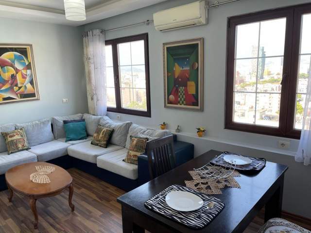 Tirane, jepet me qera apartament 1+1 Kati 12, 74 m² 400 Euro (prane Gjykates)