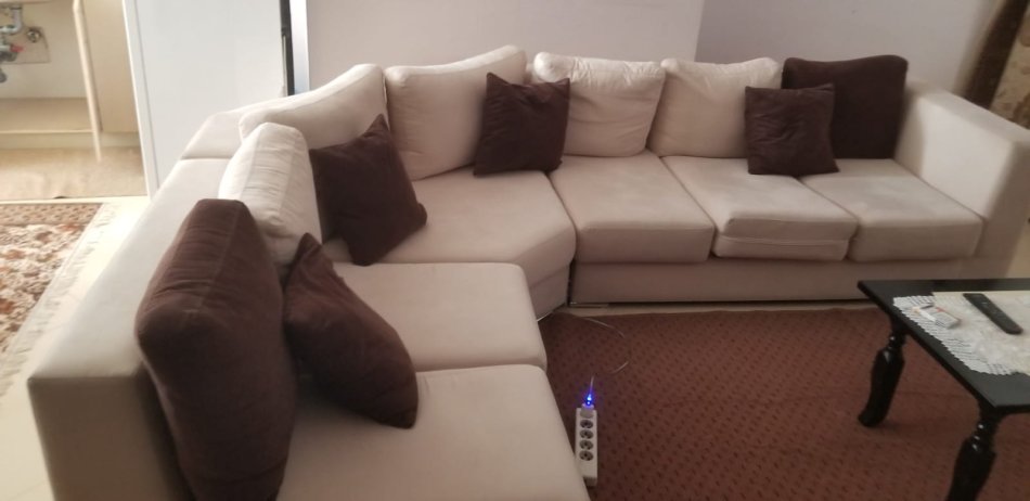 Tirane, jepet me qera apartament 1+1+Ballkon Kati 3, 68 m² 360 € (Astir , rruga loni ligori , Vila 1)