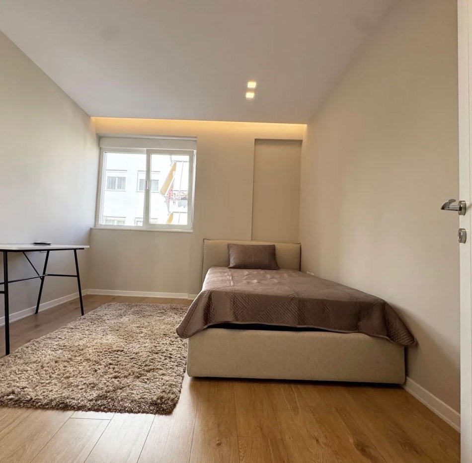 Tirane, shitet 2+1 Kati 3, 93 m² 265.000 € (RRUGA HAMDI SINA)