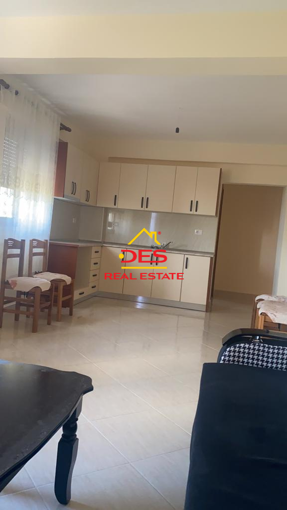 ofert.SHITET APARTAMENT 2+1PRANË K.SH.A-së,VLORË