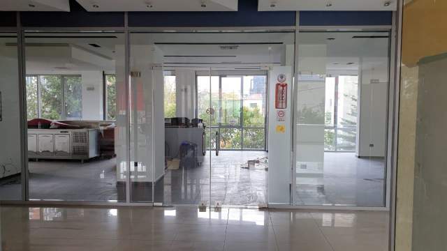 Tirane, shes ambjent biznesi Kati 1, 163 m² 319.000 Euro (rruga ali pashe gucia)