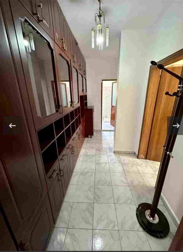 Tirane, jepet me qera apartament 1+1+BLK Kati 4, 65 m² 400 Euro (rruga 5 Maj)