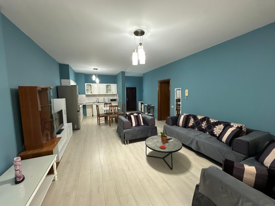 Tirane, jepet me qera apartament 1+1 Kati 3, 70 m² 550 € (rruga e elbasanit)