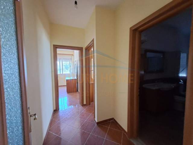 Durres, shitet apartament Kati 1, 97 m² 86.000 Euro (Rruga Taulantia)