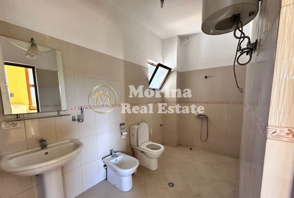 Tirane, shitet Vile 4+1 Kati 1, 325 m² 340.000 € (Petrele/Mullet)