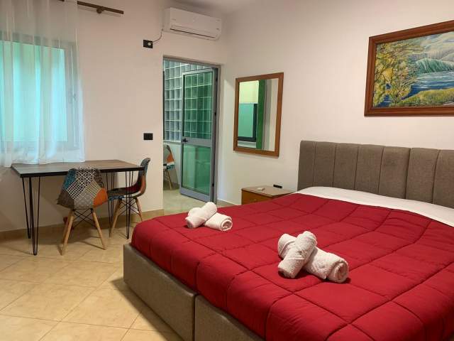 Tirane, shes garsonier 1+1 Kati 2, 200 m² 420.000 Euro (Rr Durresit + Muhamet Gjollesha)