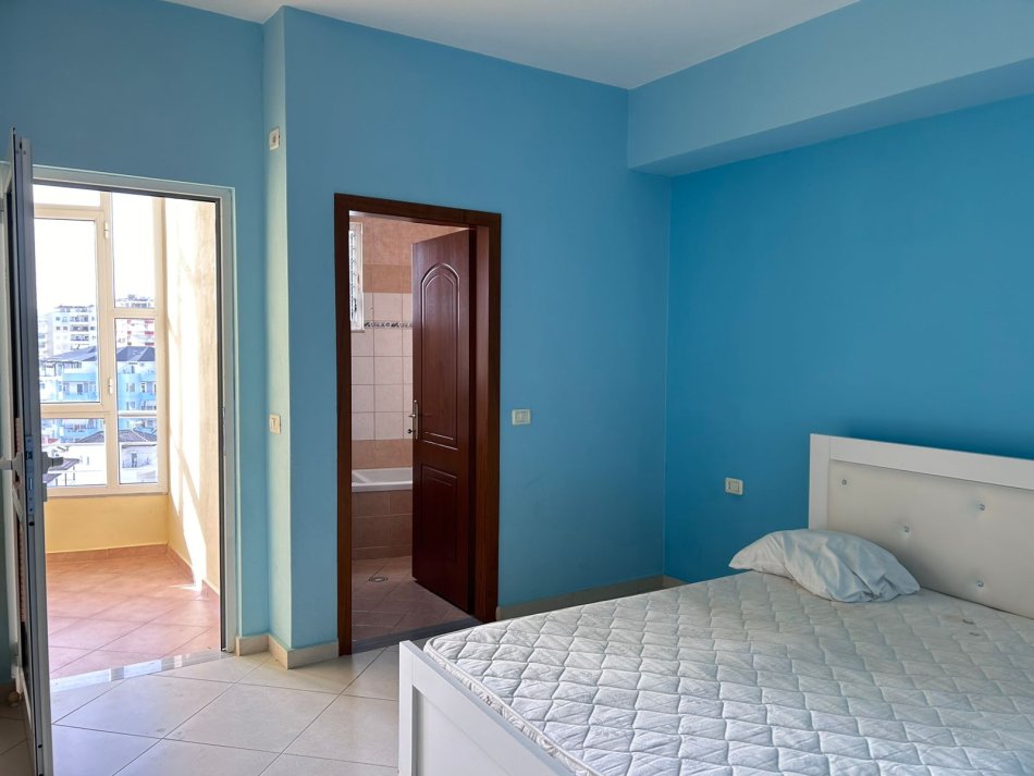 Shitet Apartament 2+1 ne Sarande, Rruga "Mitat Hoxha"