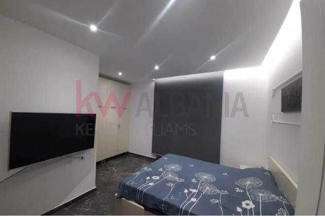 Tirane, jepet me qera apartament 1+1 78 m² 700 Euro (Zogu i Zi, Tiranë)
