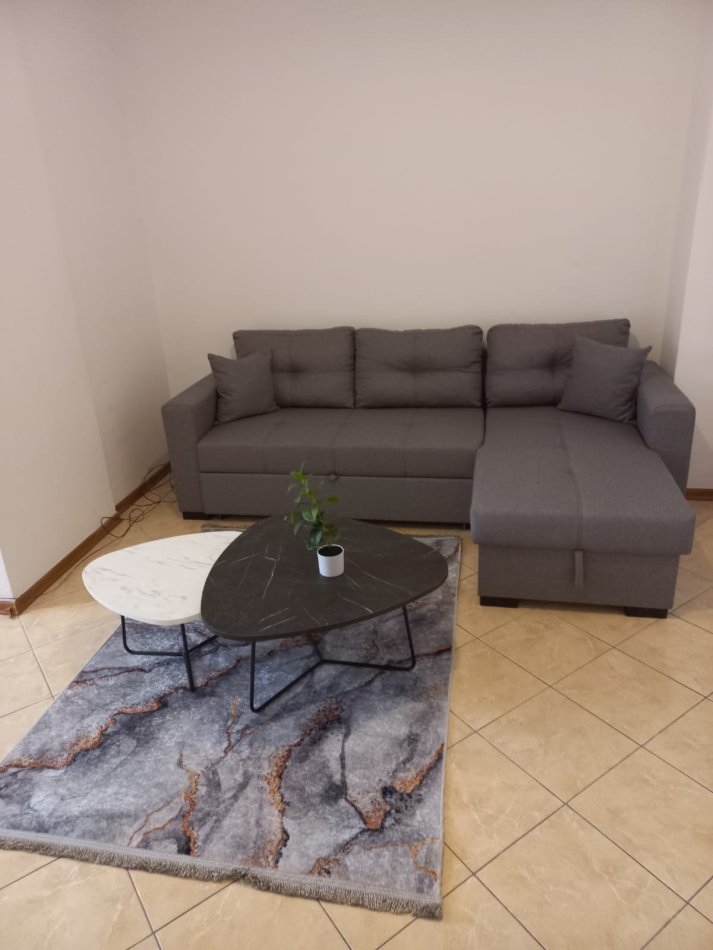 Tirane, jepet me qera apartament 2+1+Ballkon Kati 4, 100 m² 550 € (Don Bosko , prane viva market)