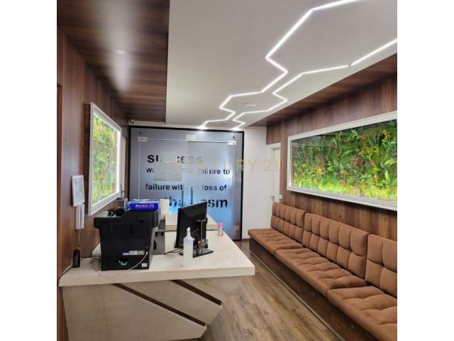 Tirane, jepet me qera zyre Kati 12, 241 m² 2.600 Euro (ambasador 3)