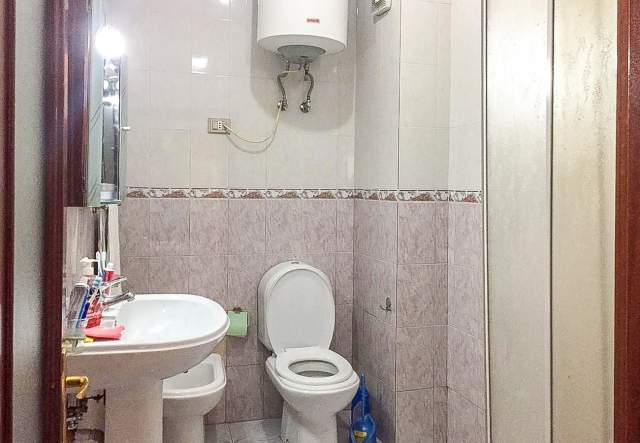 Tirane, shitet apartament 83 m² 110.000 Euro