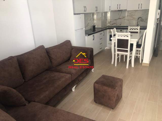 Vlore, jepet me qera apartament Kati 2, 54 m² 330 Euro (Rruga Gjergj Arianiti)