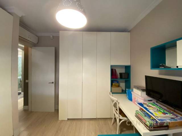 Tirane, jepet me qera apartament 2+1+A+BLK Kati 7, 94 m² 700 Euro (Qendra Kristal)
