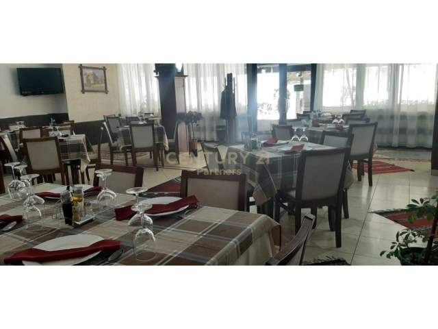 Tirane, jepet me qera ambjent biznesi Kati 0, 140 m² 1.100 Euro (21 Dhjetori)