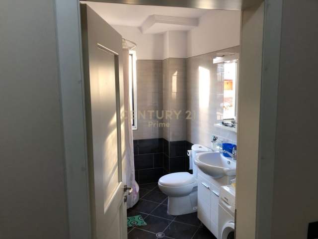 Tirane, shitet apartament 2+1+A+BLK Kati 4, 75 m² 78.000 Euro (Xhamlliku)