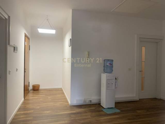 Tirane, shitet apartament 2+1 Kati 3, 136 m² 310.000 Euro (Papa Gjon Pali 2)