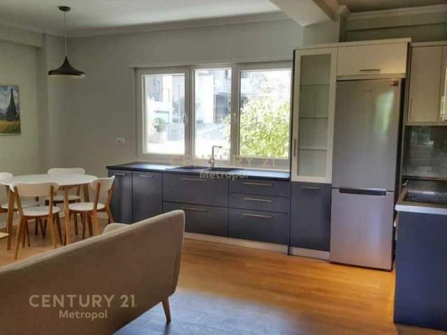 Tirane, jepet me qera apartament 1+1+A+BLK Kati 2, 75 m² 600 Euro (Qendra Tregetare TEG)
