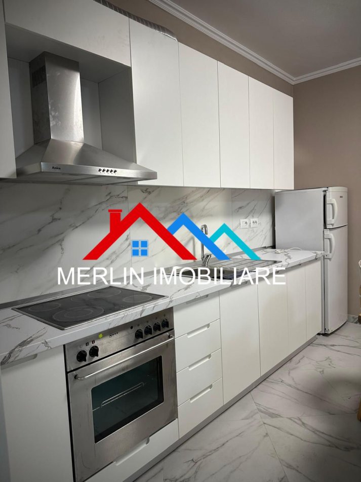 Tirane, jepet me qera apartament 1+1 Kati 2, 60 m² 400 € (Sauk)