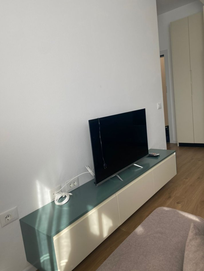 Tirane, jepet me qera apartament 1+1 Kati 3, 65 m² 400 € (ali demi)