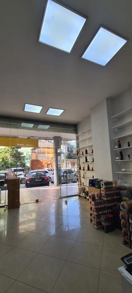 Tirane, shes ambjent biznesi Kati 0, 125 m² 250.000 Euro (Pallati me Shigjeta)