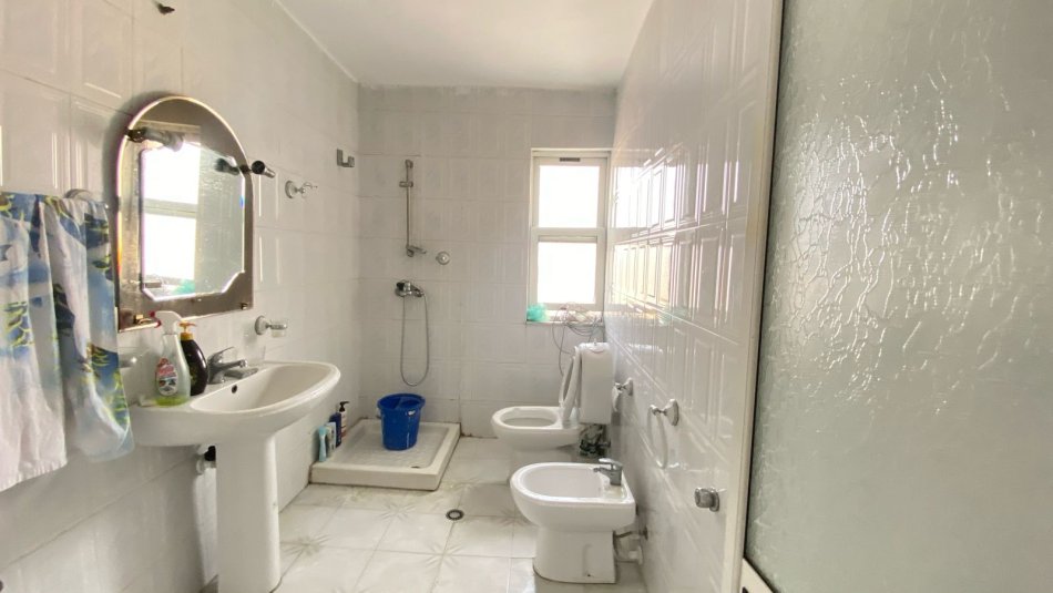 Jepet Apartament 1+1 me qira tek Ali Demi per 30.000 Leke/Muaj