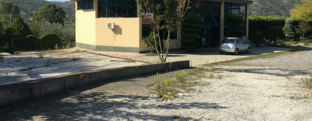 Elbasan, shitet ambjent biznesi 2.000 m² 170.000 Euro