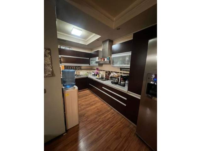 Tirane, shitet apartament 3+1 Kati 2, 140 m² 280.000 Euro (Bllok)