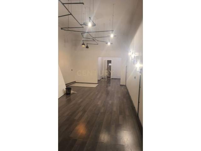 Tirane, shitet ambjent biznesi Kati 0, 28 m² 40.000 Euro (Laprake)