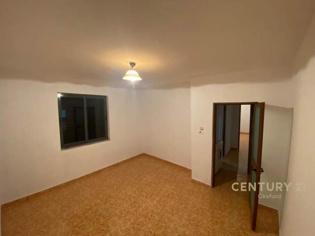 Tirane, shitet apartament 1+1 Kati 4, 53 m² 55.000 Euro (Bulevardi Zhan Dark)