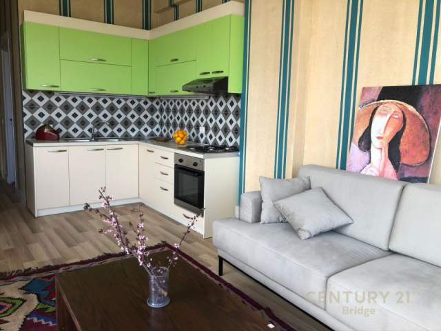 Tirane, jepet me qera apartament 2+1+A+BLK Kati 5, 100 m² 650 Euro (Liqeni i Thate)