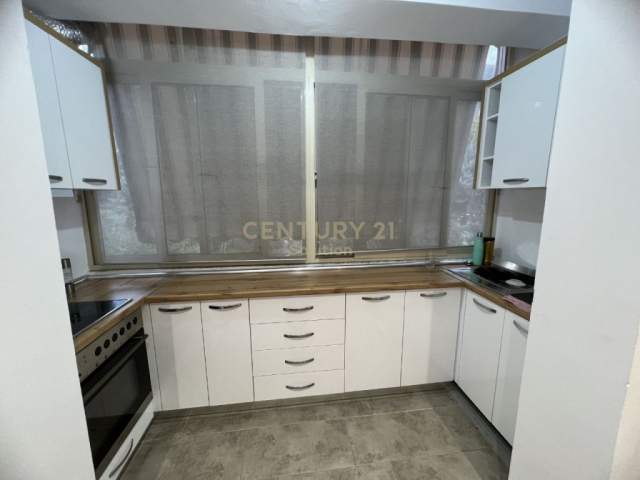 Tirane, shitet apartament 2+1+BLK Kati 2, 60 m² 95.000 Euro (Ish Parku i Autobuzave)