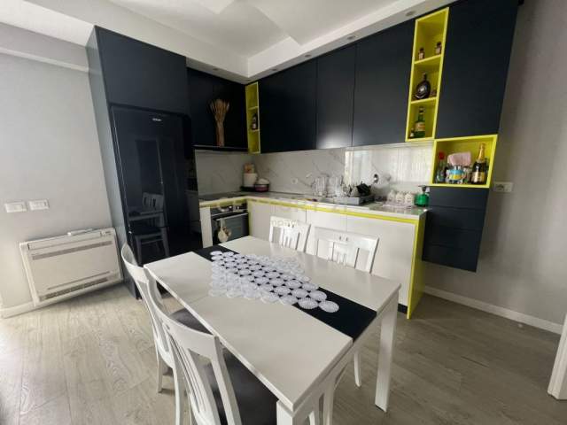 Tirane, shitet apartament 2+1+A+BLK Kati 5, 193 m² 160.000 Euro (Fresk)