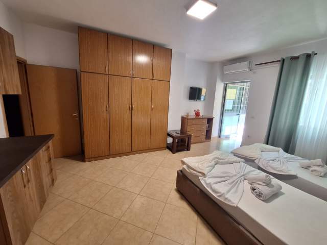 Tirane, shes dy garoniere +BLK Kati 2, 93 m² 182.400 Euro (Rruga e Durresit)