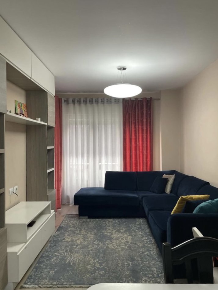Tirane, jepet me qera apartament 2+1+Ballkon Kati 3, 85 m² 650 € (21 Dhjetori)