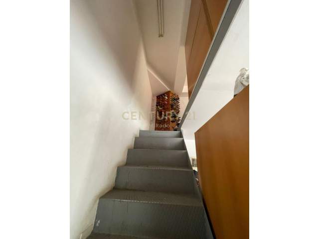 Tirane, jepet me qera ambjent biznesi Kati 0, 60 m² 500 Euro (kopshti zoologjik)
