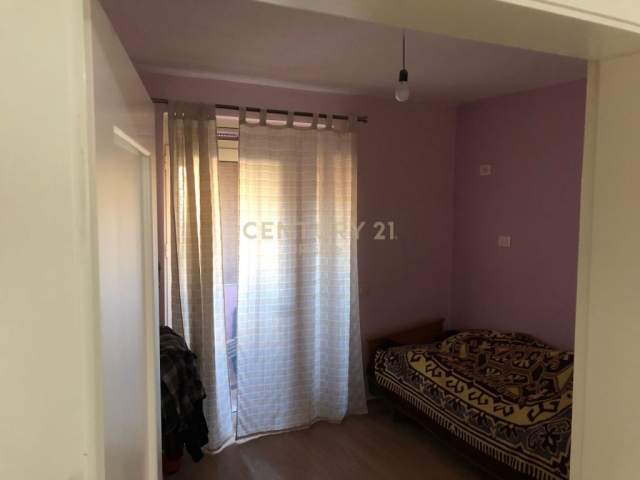 Tirane, shitet apartament 2+1+A+BLK Kati 4, 75 m² 78.000 Euro (Xhamlliku)