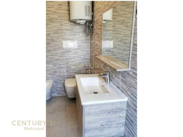 Tirane, jepet me qera apartament 1+1+A+BLK Kati 2, 75 m² 600 Euro (Qendra Tregetare TEG)
