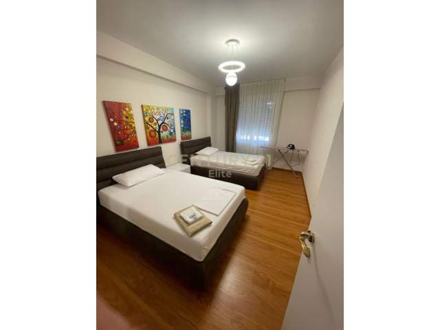 Tirane, jepet me qera apartament 2+1+A+BLK Kati 6, 114 m² 600 Euro (21 Dhjetori)
