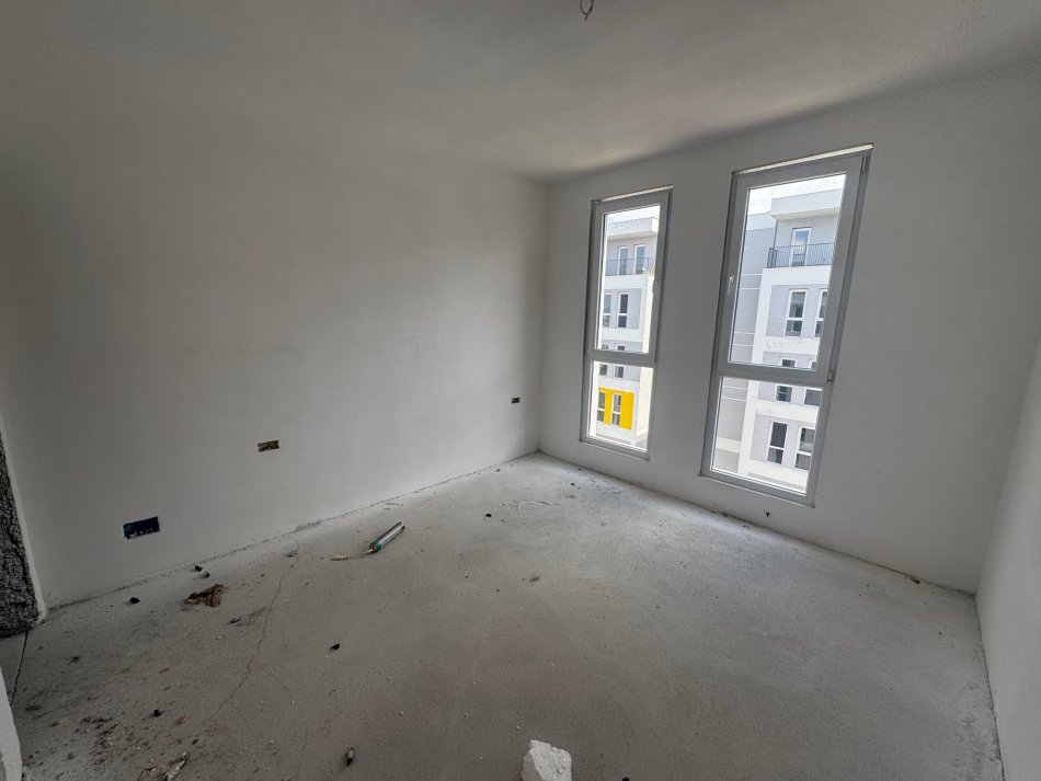 Tirane, shitet apartament 1+1 Kati 7, 56 m² 62.000 € (univers city)