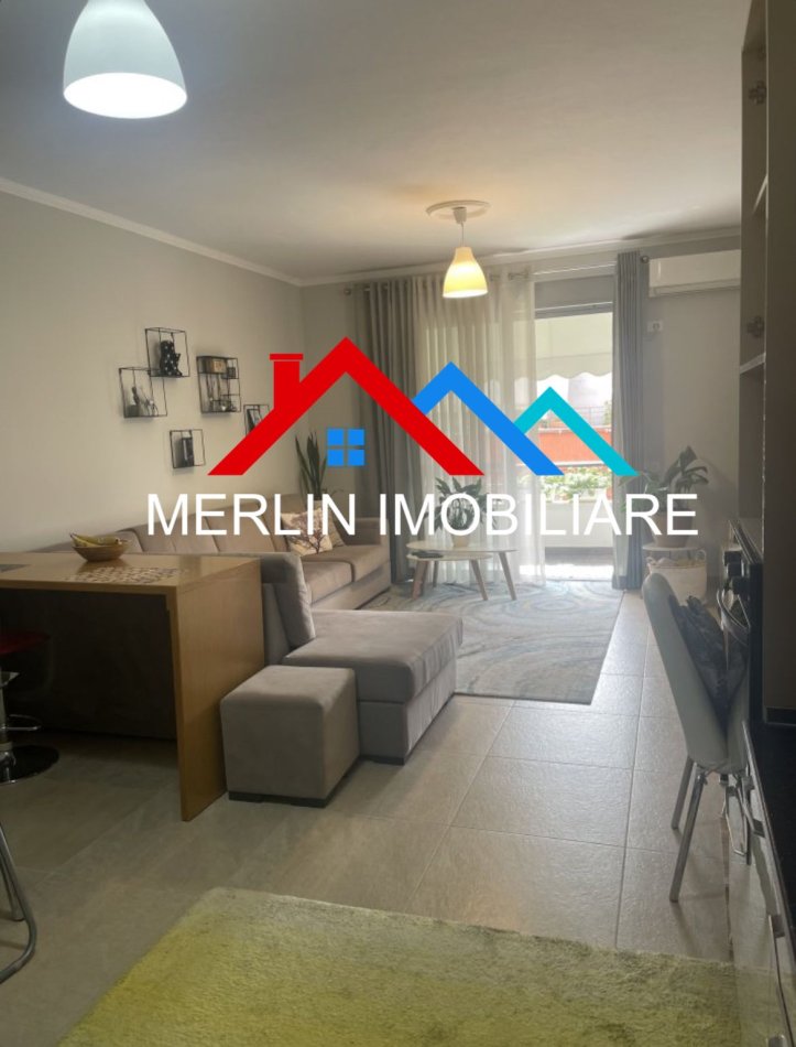 Tirane, jepet me qera apartament 2+1 Kati 1, 100 m² 900 € (Liqeni i Thate)