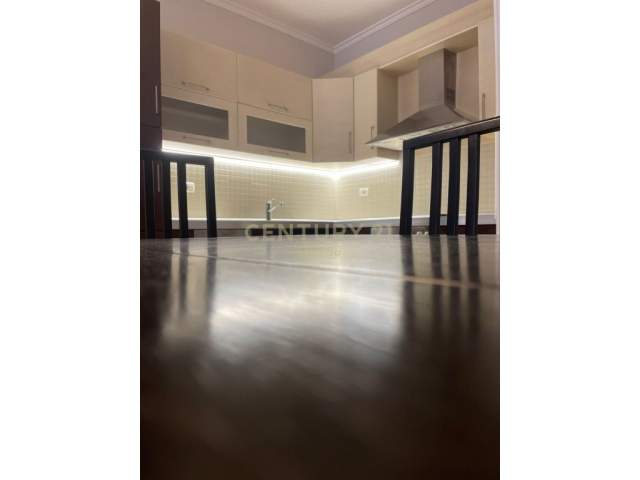 Tirane, jepet me qera apartament 1+1+BLK Kati 3, 60 m² 400 Euro (Bill Klinton)