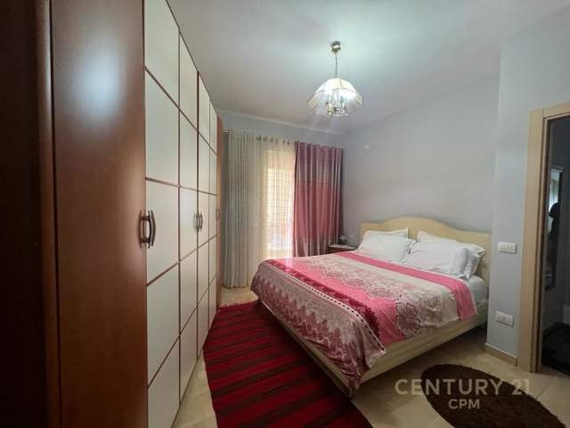 Tirane, shitet apartament 3+1 Kati 2, 114 m² 120.000 Euro (Liqeni i Thate)
