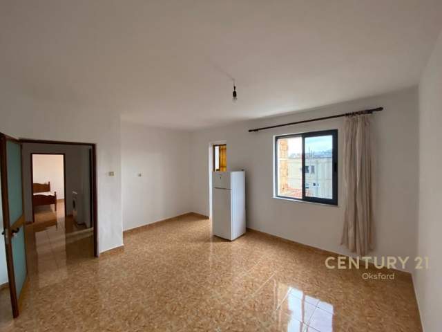 Tirane, shitet apartament 1+1 Kati 4, 53 m² 55.000 Euro (Bulevardi Zhan Dark)