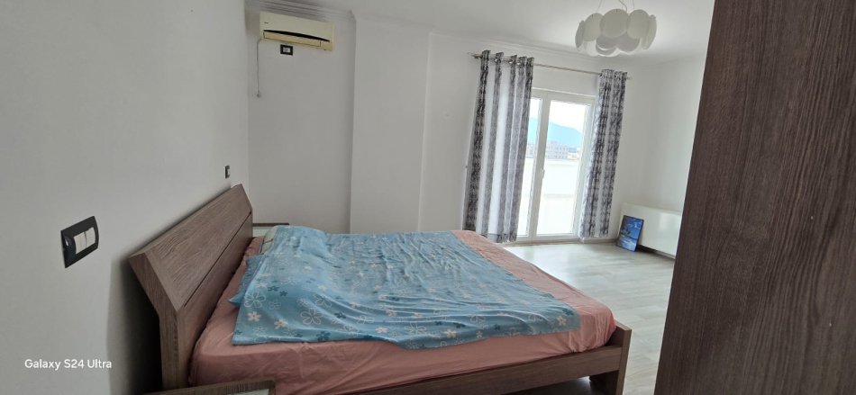 Tirane, shitet apartament 3+1+Ballkon Kati 9, 150 m² 370,000 € (Pazari i Ri